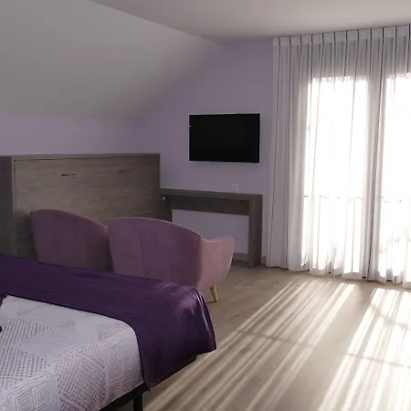 Hotel El Nido De Pinares 5*