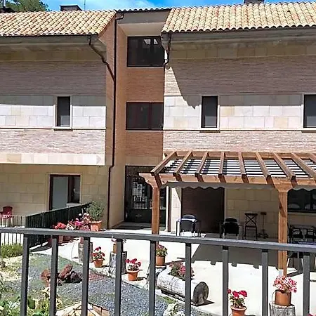 Rural El Nido De Pinares Otel Navaleno
