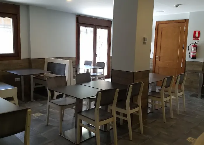 Hotel Rural El Nido De Pinares 5*