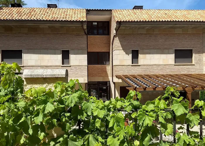 Rural El Nido De Pinares 酒店