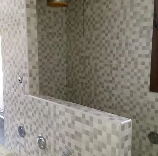 Hotel Rural El Nido De Pinares 5*